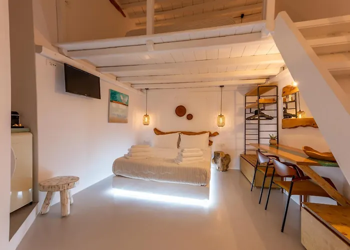 Mykonos Vibes Town Loft *