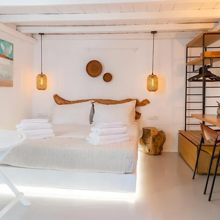 Mykonos Vibes Town Loft Apartment