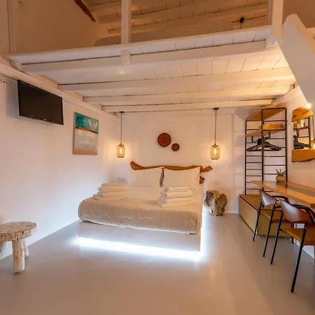 Mykonos Vibes Town Loft *